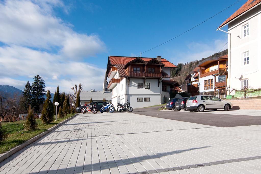 Restaurant - Cafe - Pension Hassler Berg im Drautal Exterior foto