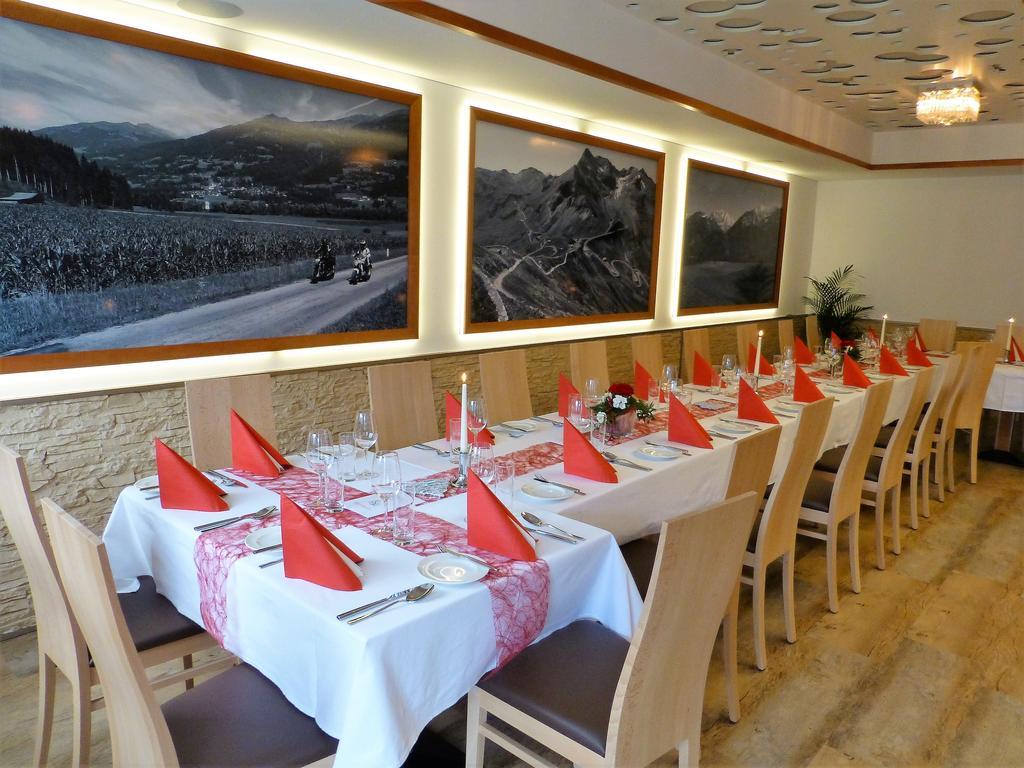 Restaurant - Cafe - Pension Hassler Berg im Drautal Exterior foto